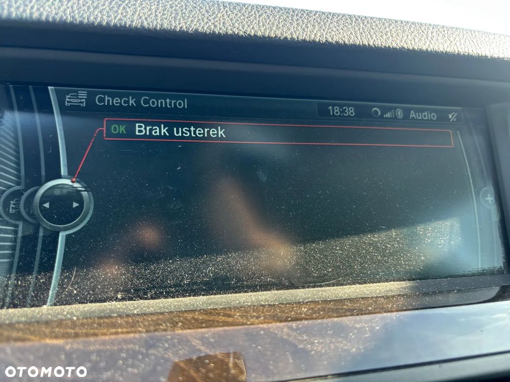 BMW Seria 5 535i xDrive - 18