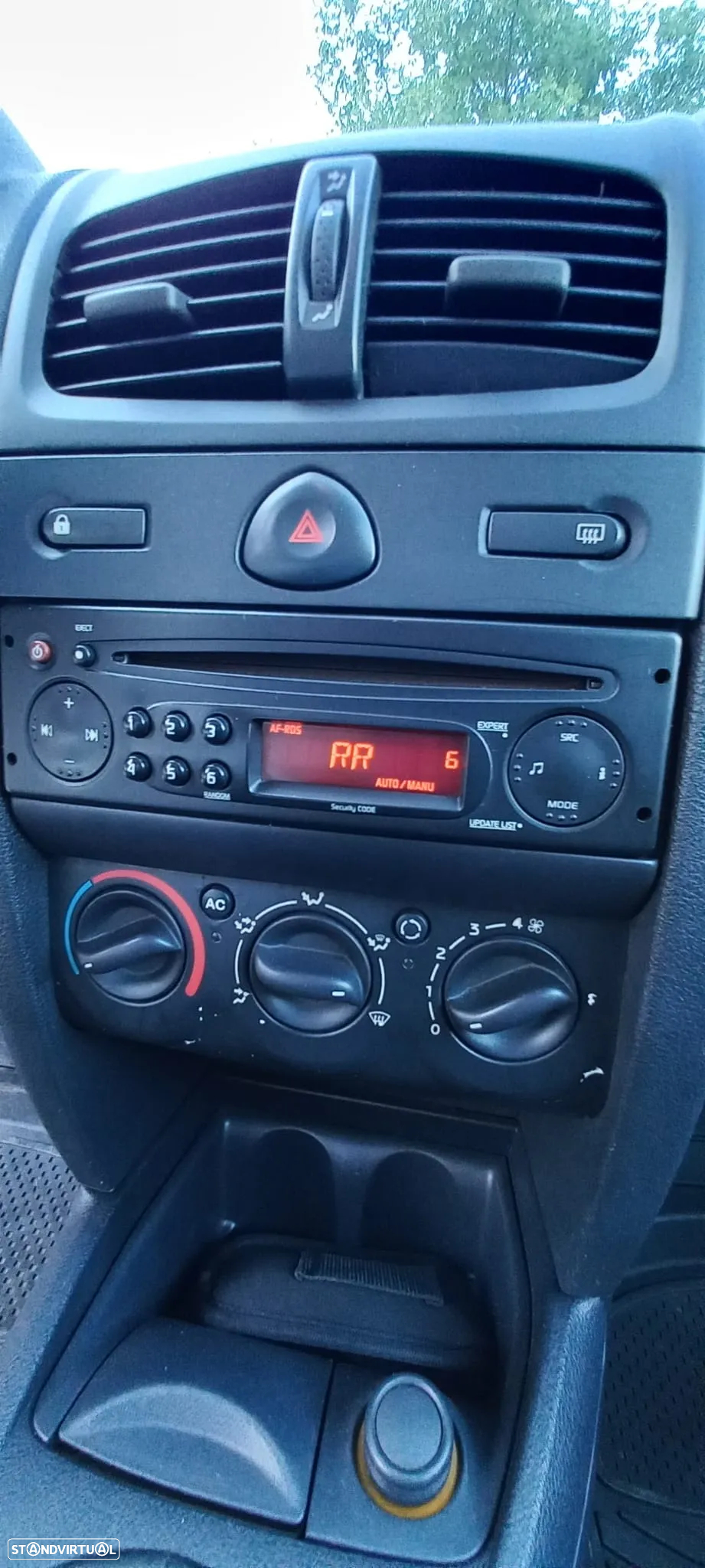 Renault Clio 1.5 dCi SE Storia - 8
