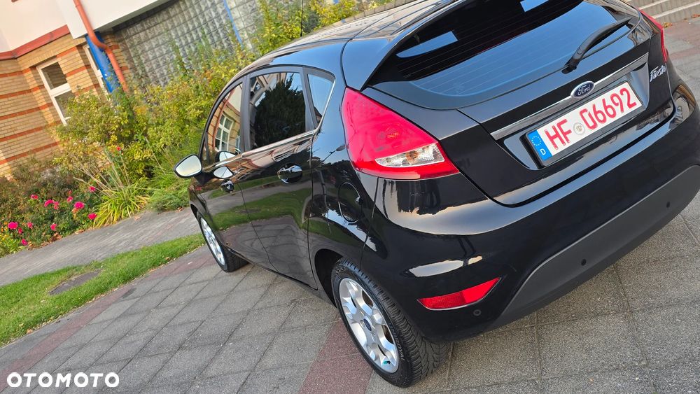 Ford Fiesta - 33