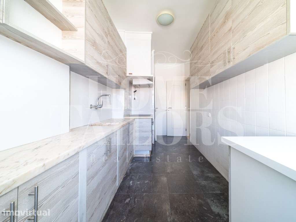 Apartamento T2 remodelado na Damaia - Grande imagem: 4/22