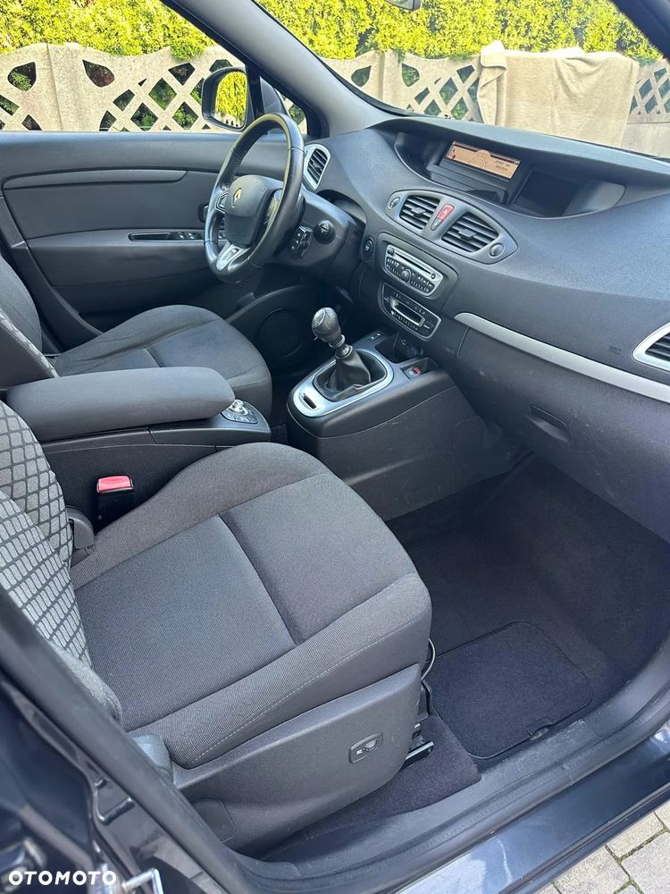 Renault Scenic - 15