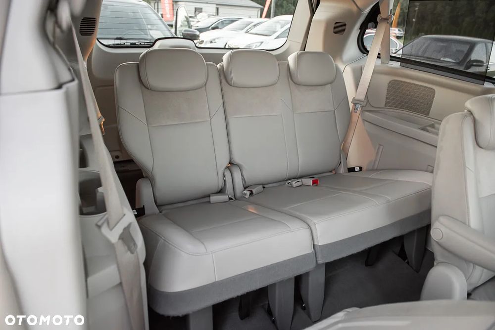Chrysler Town & Country 4.0 Limited - 34