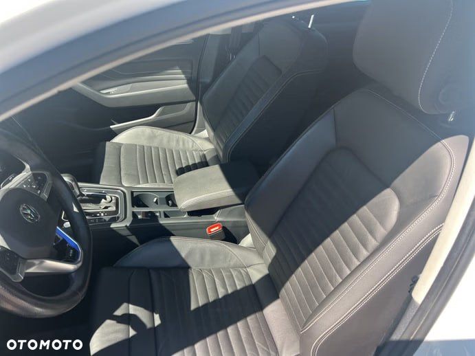 Volkswagen Passat 1.4 TSI Plug-In Hybrid GTE DSG - 11