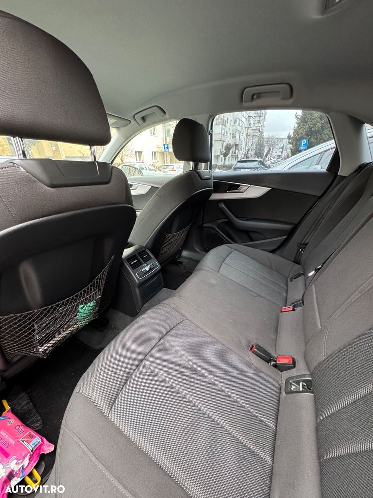 Audi A4 2.0 TDI ultra S tronic - 6