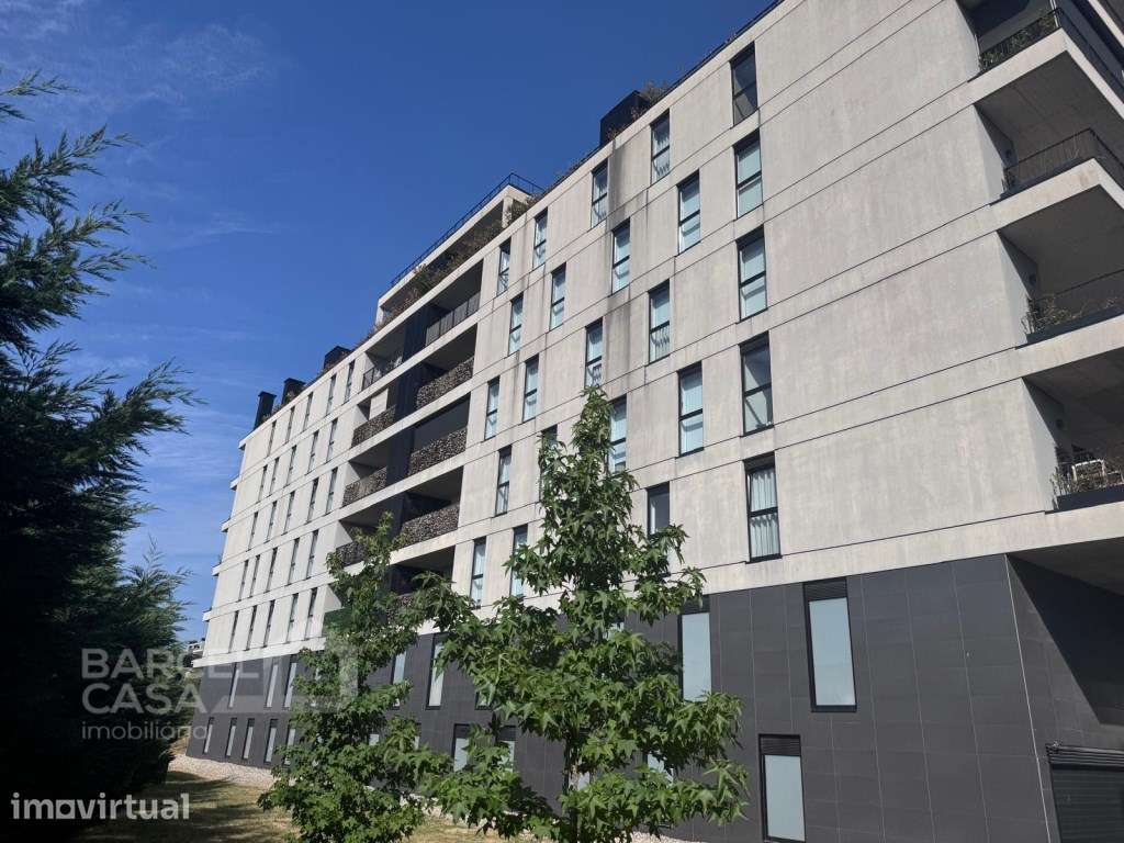 T2 de Luxo Último Piso em Real - Braga | Terraço de 45 m² + Box par... - Grande imagem: 2/27