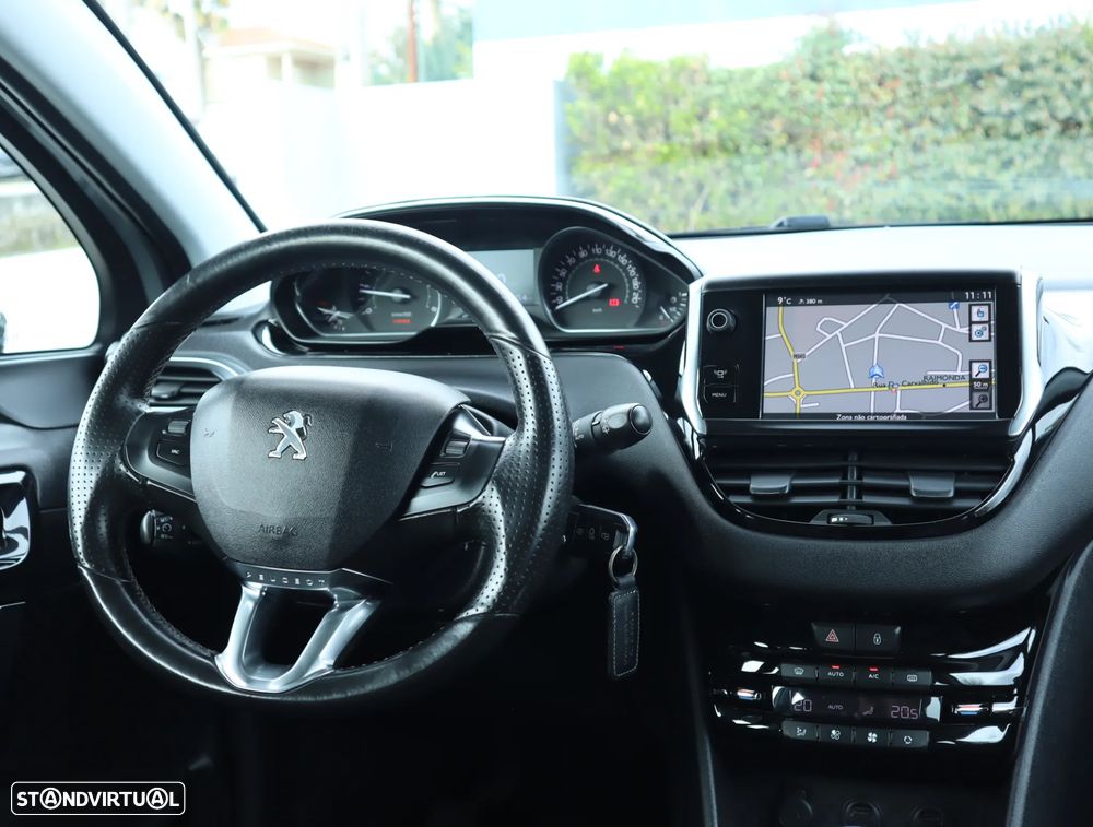 Peugeot 208 e-HDi FAP 115 Stop&Start Intuitive - 29
