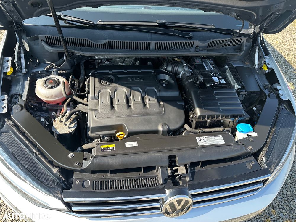 Volkswagen Touran - 20