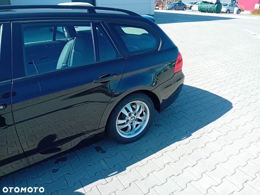 BMW Seria 3 318d - 7