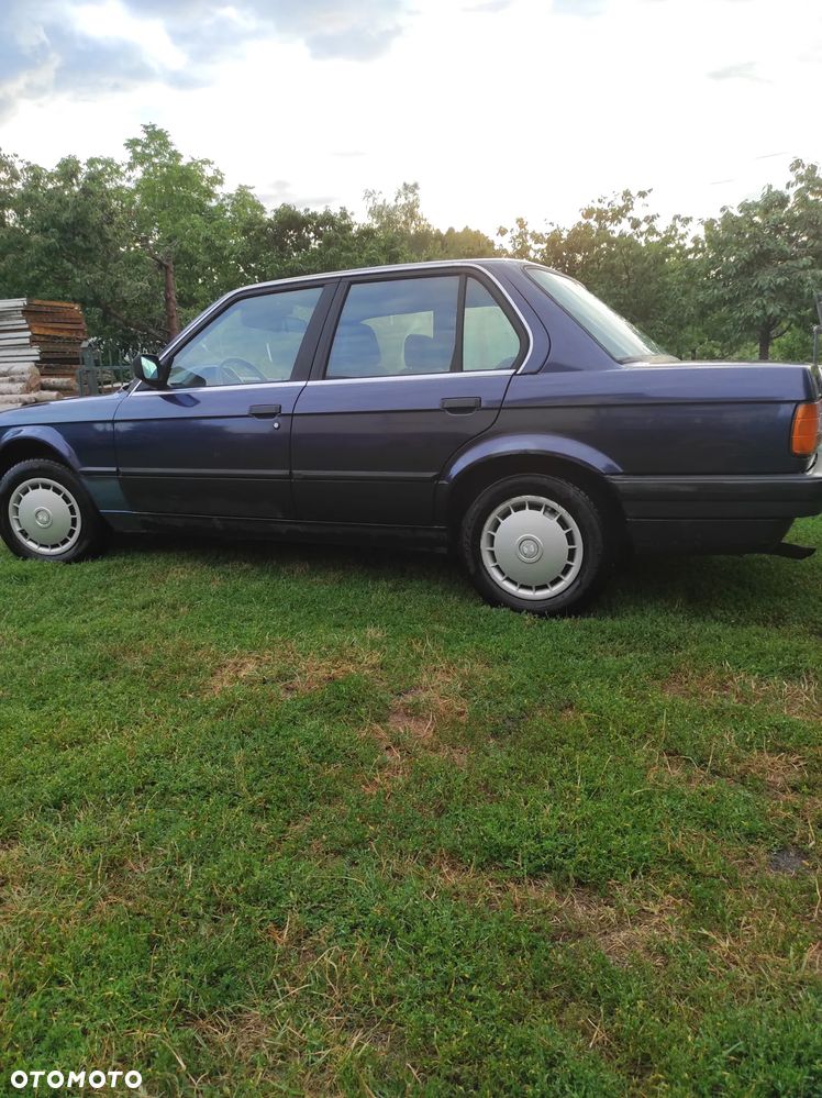 BMW Seria 3 316i - 16