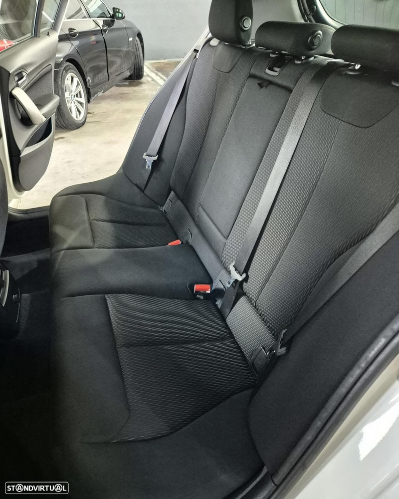 BMW 116 d Urban Line - 22