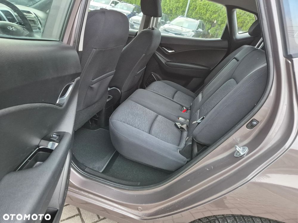 Hyundai ix20 1.4 CRDi blue Comfort - 11