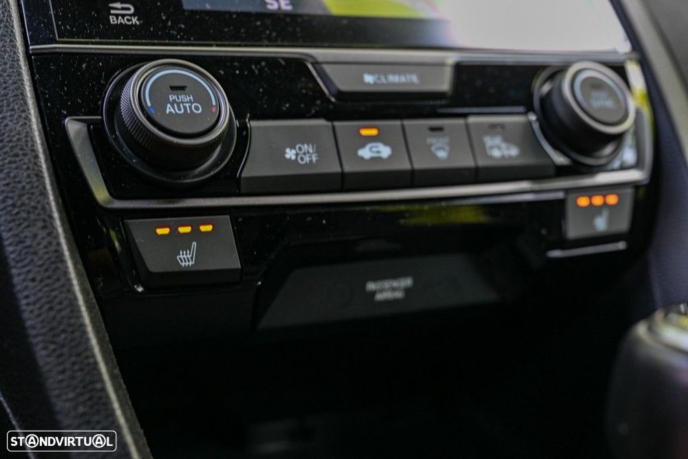 Honda Civic 1.0 i-VTEC Executive - 48