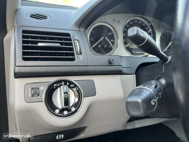Mercedes-Benz C 220 CDi Avantgarde - 12
