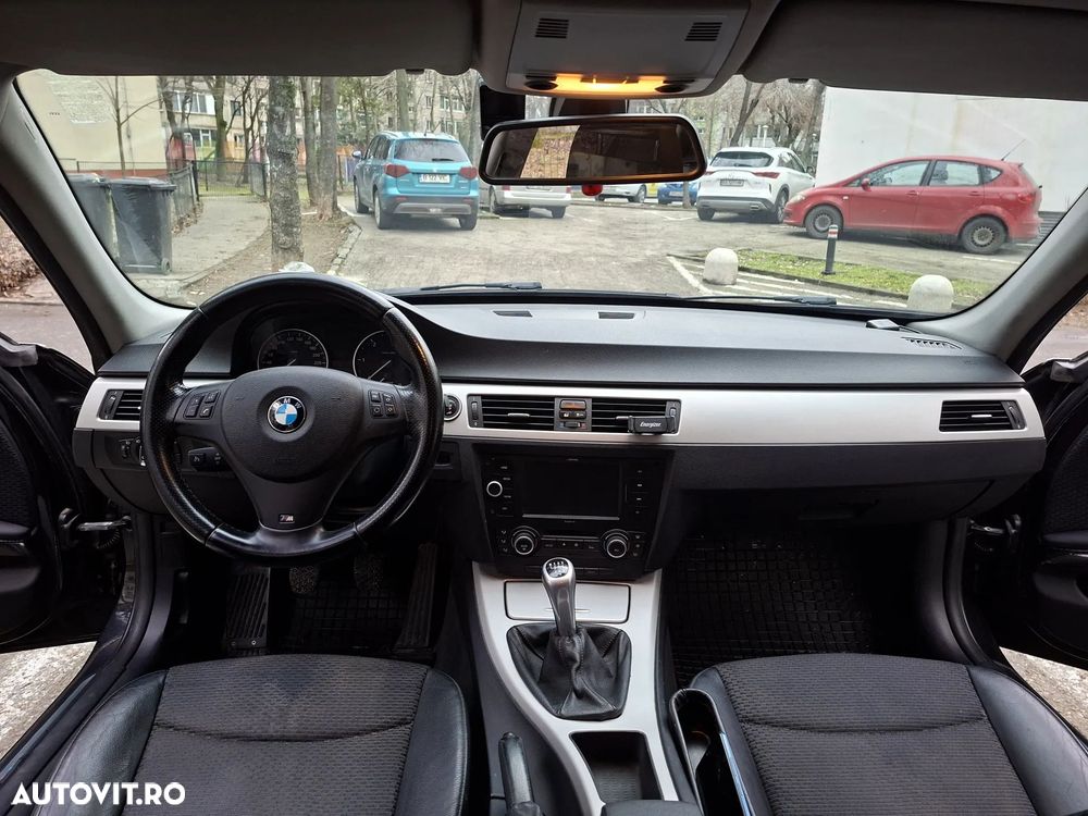 BMW Seria 3 320d - 13