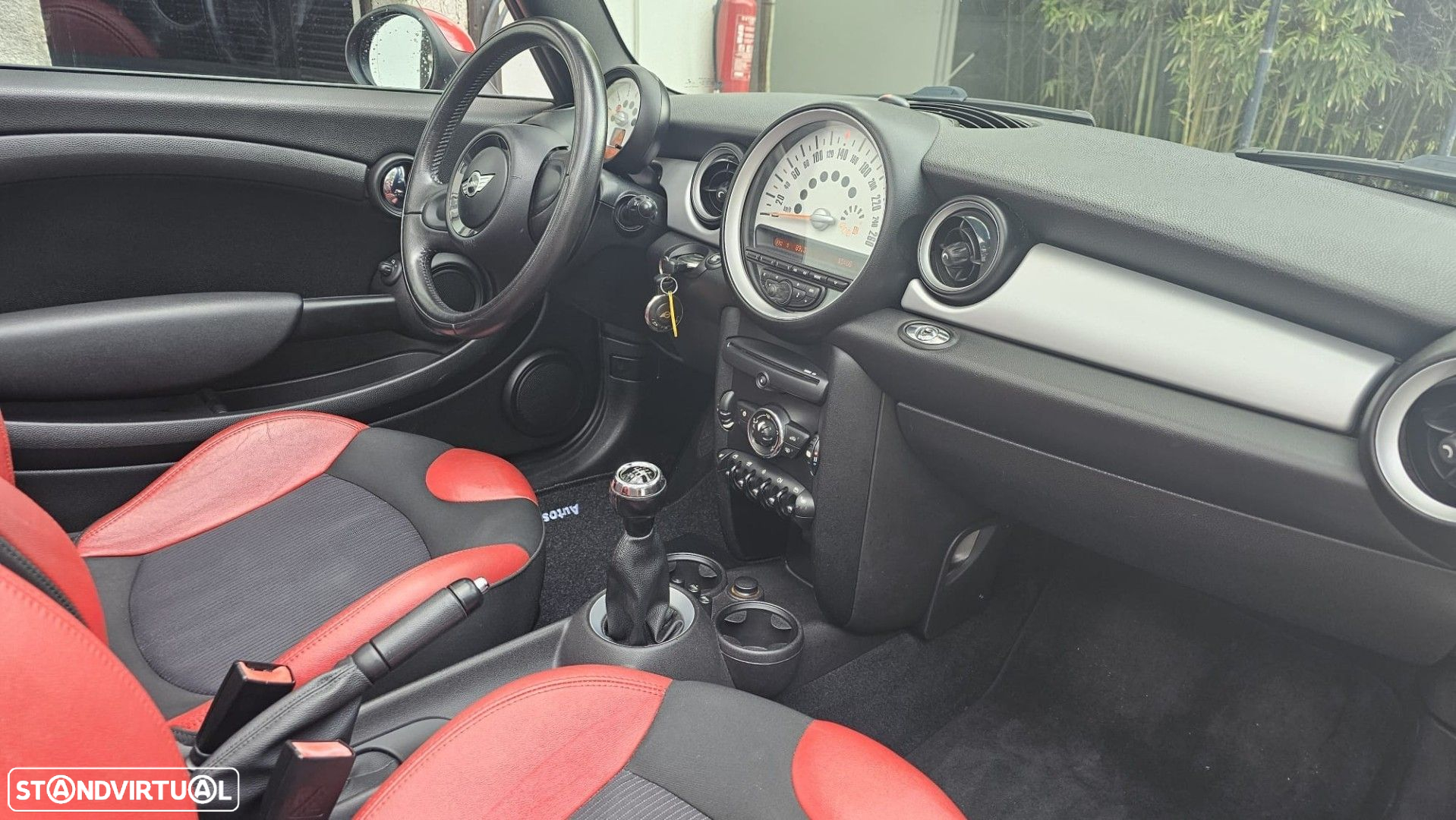 MINI Cabrio Cooper D - 8