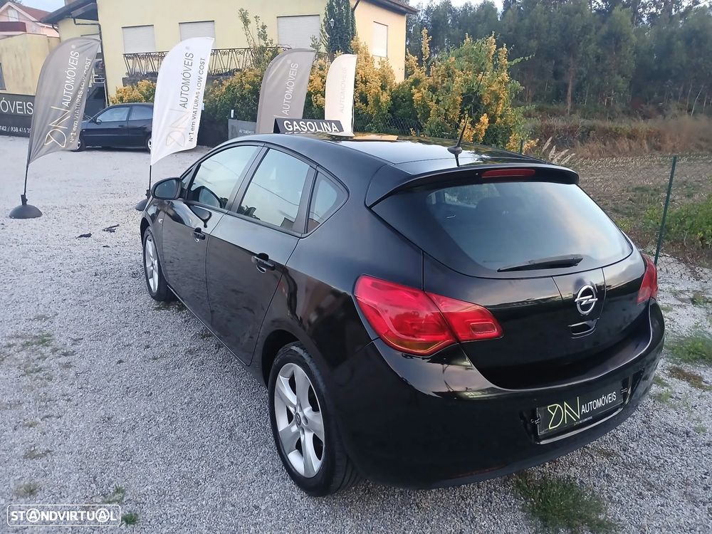 Opel Astra - 10