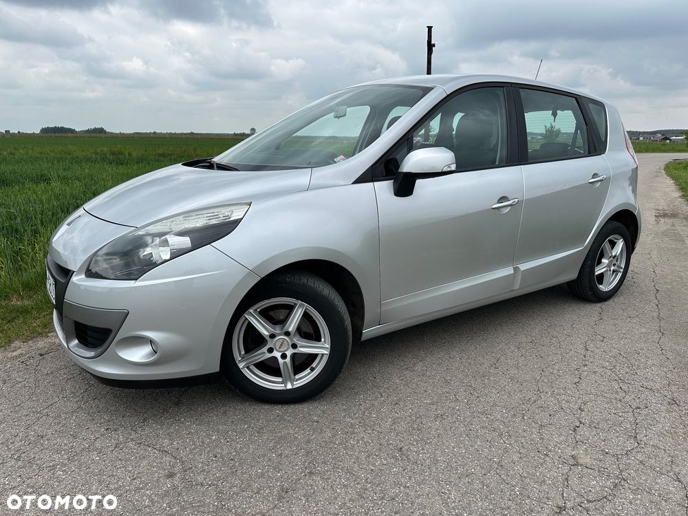 Renault Scenic 1.6 16V 110 Expression - 11