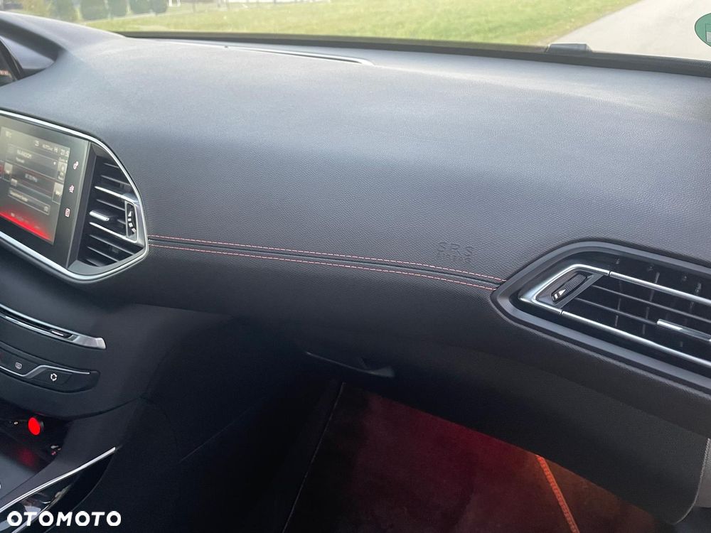 Peugeot 308 BlueHDi 180 EAT6 GT - 26
