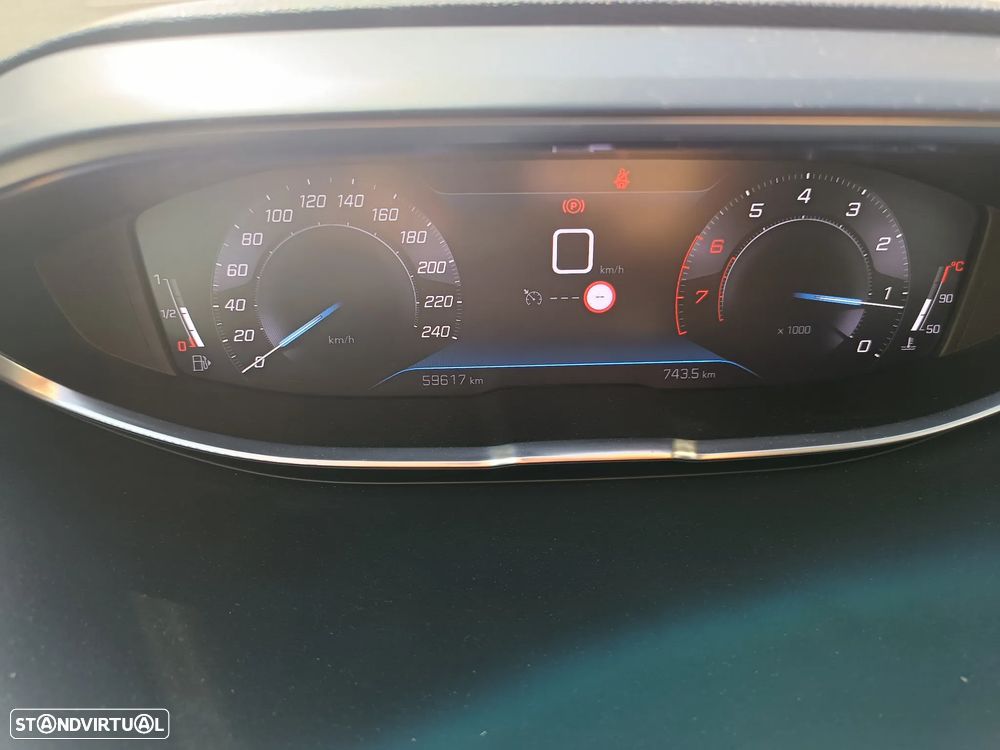 Peugeot 3008 1.2 PureTech Active Pack - 4