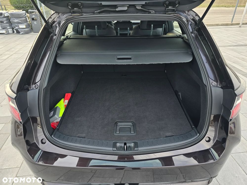 Toyota Corolla ver-1-8-hybrid-comfort - 32