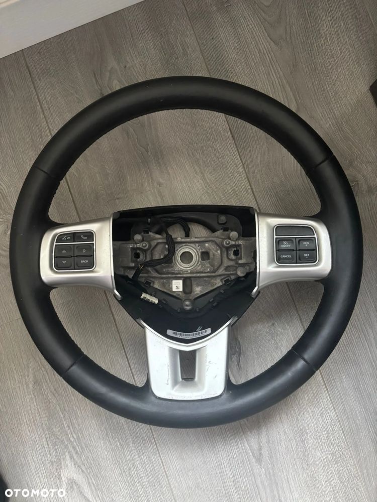 Dodge Journey kierownica - 1