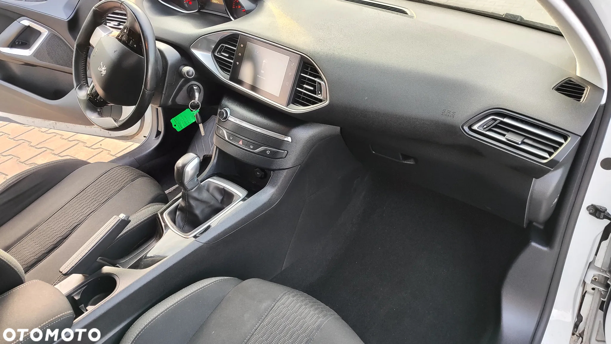Peugeot 308 - 10