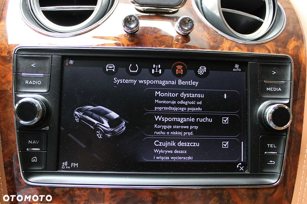 Bentley Bentayga W12 - 36