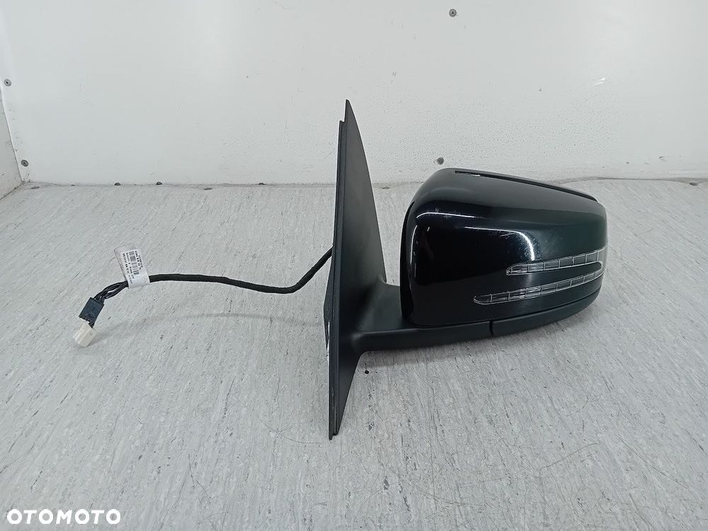 LUSTERKO LEWE MERCEDES-BENZ KLASA C W204 A2048103976 A3160441 040 - 1