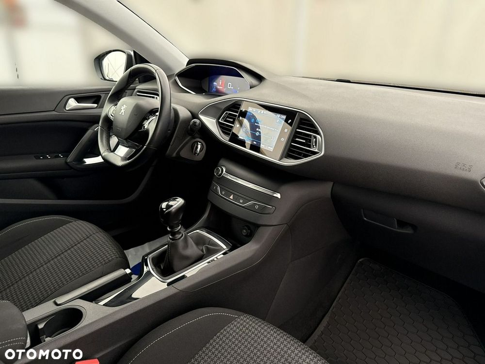 Peugeot 308 - 22