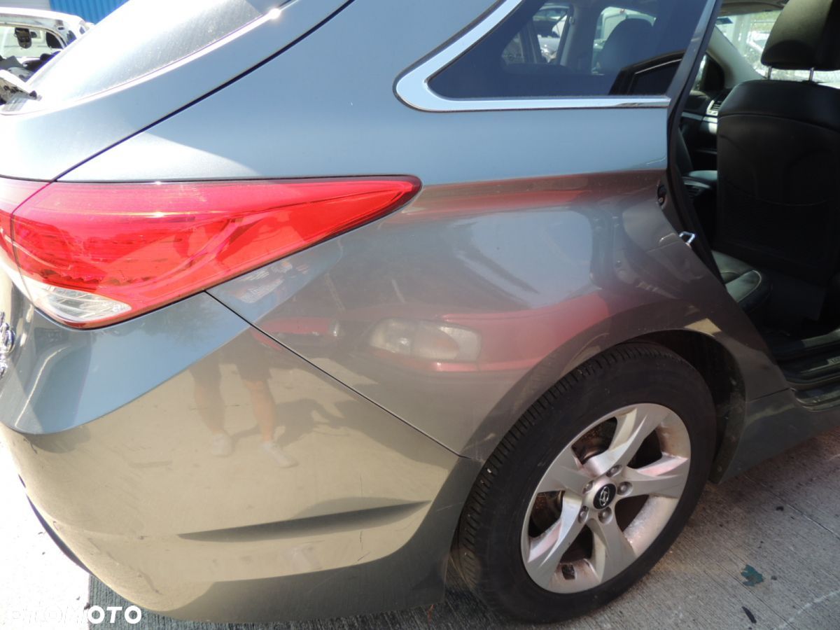 Ćwiartka nadwozia prawy tył Hyundai I40 kombi - 1