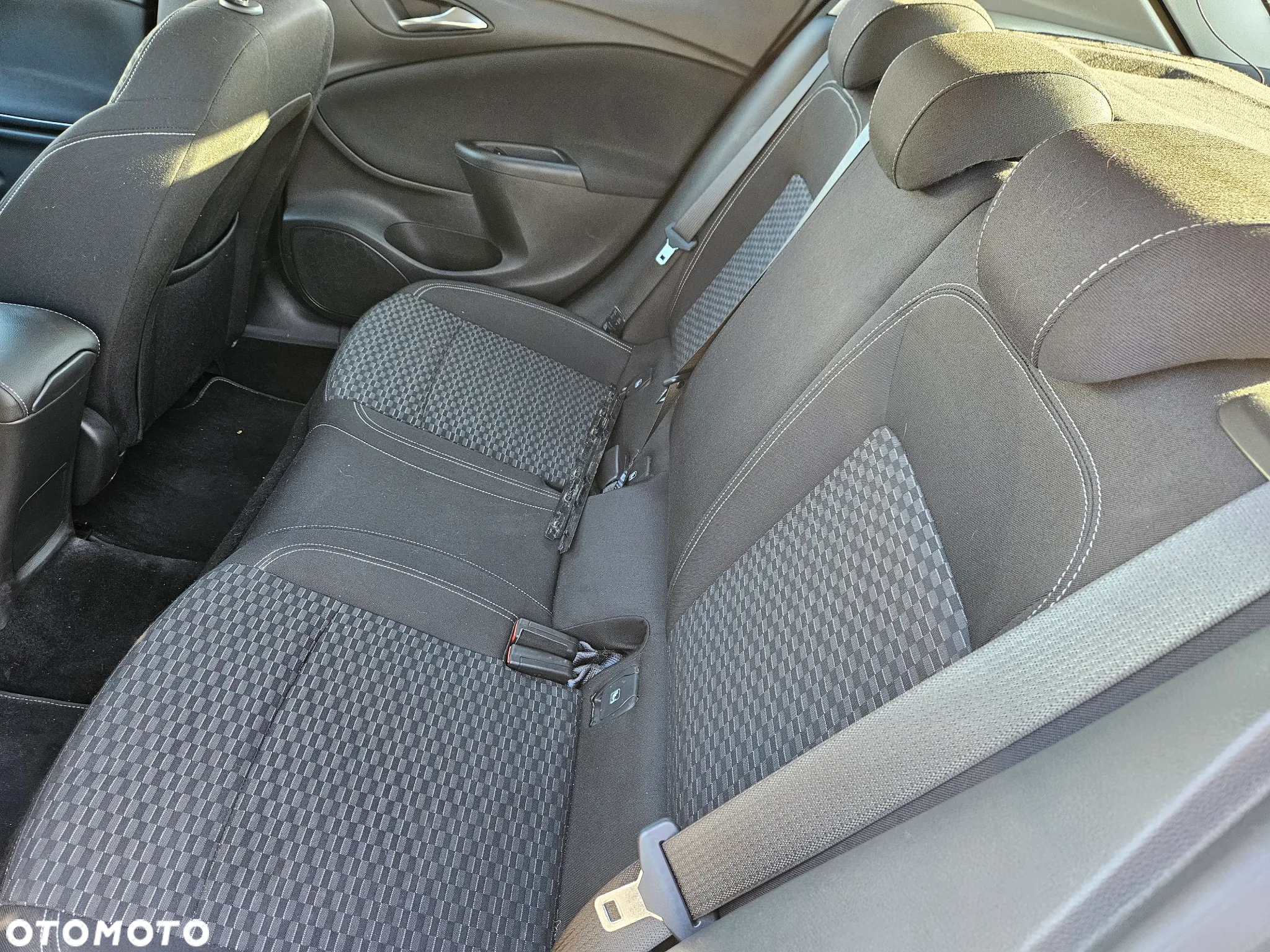 Opel Astra 1.4 Turbo Edition - 9