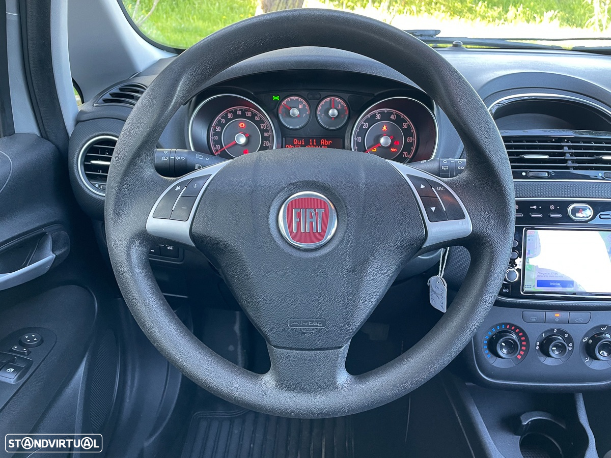 Fiat Punto 1.3 M-Jet Lounge S&S - 20