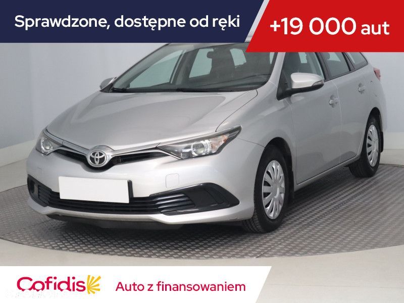 Toyota Auris - 2