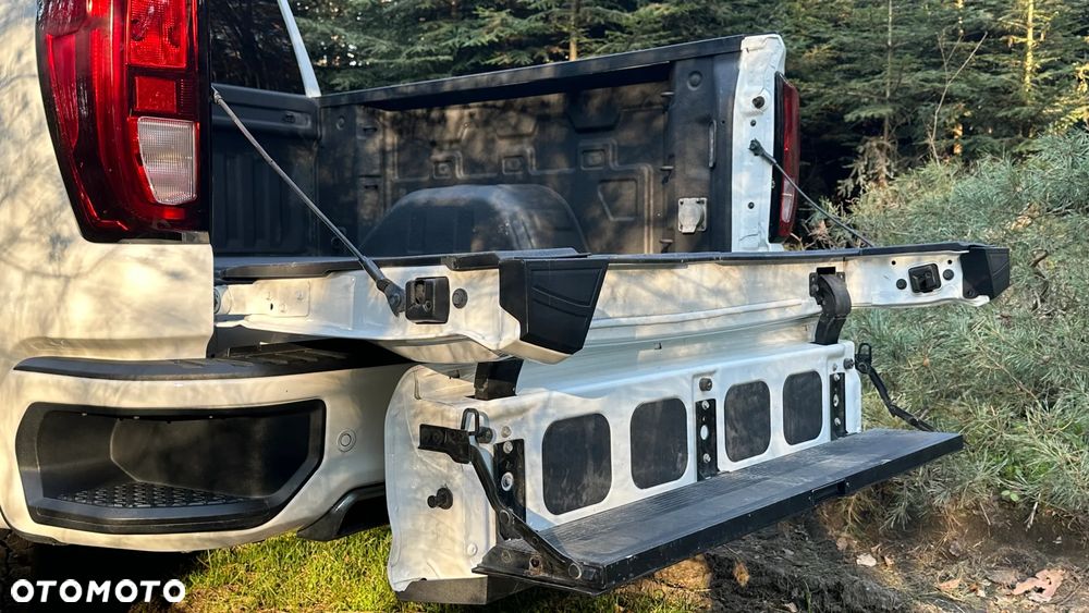 GMC Sierra - 8