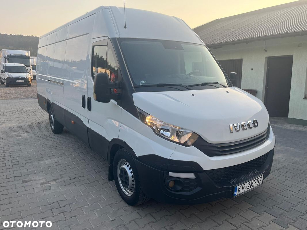Iveco DAILY - 7