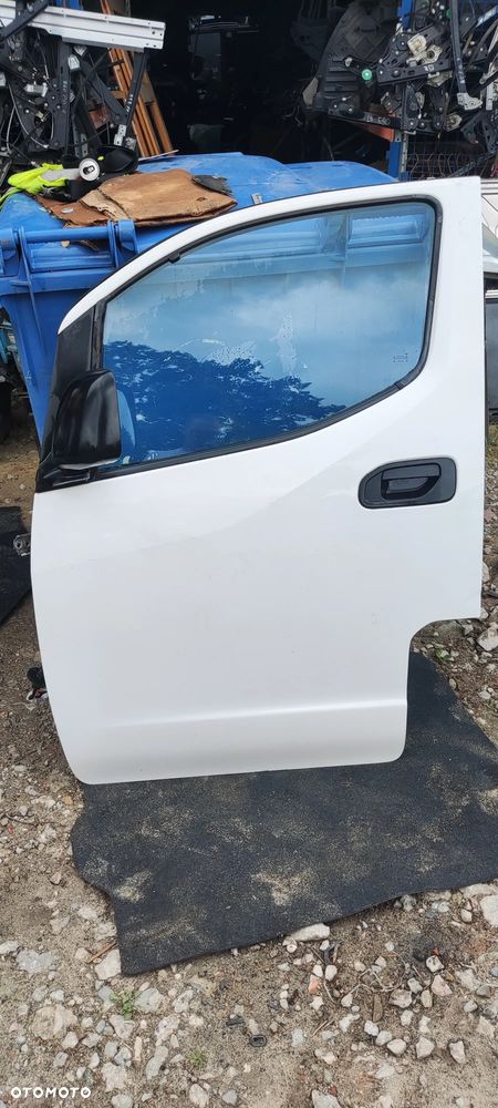 NISSAN NV200 DRZWI PRZEDNIE LEWE - 2