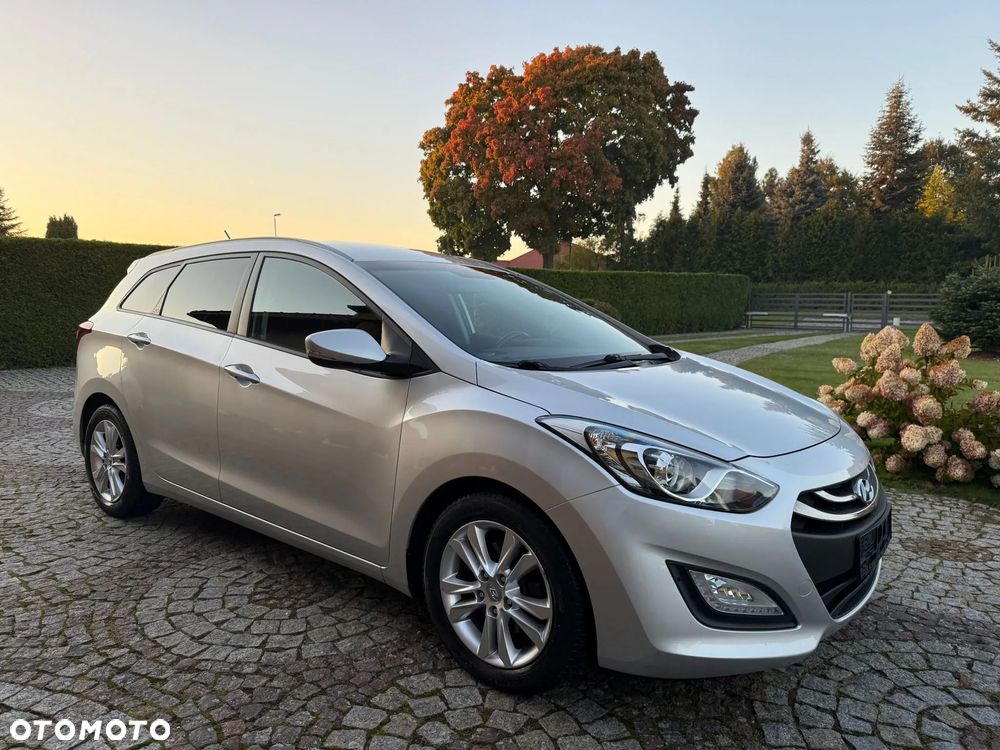 Hyundai i30 1.6 CRDi Premium - 1