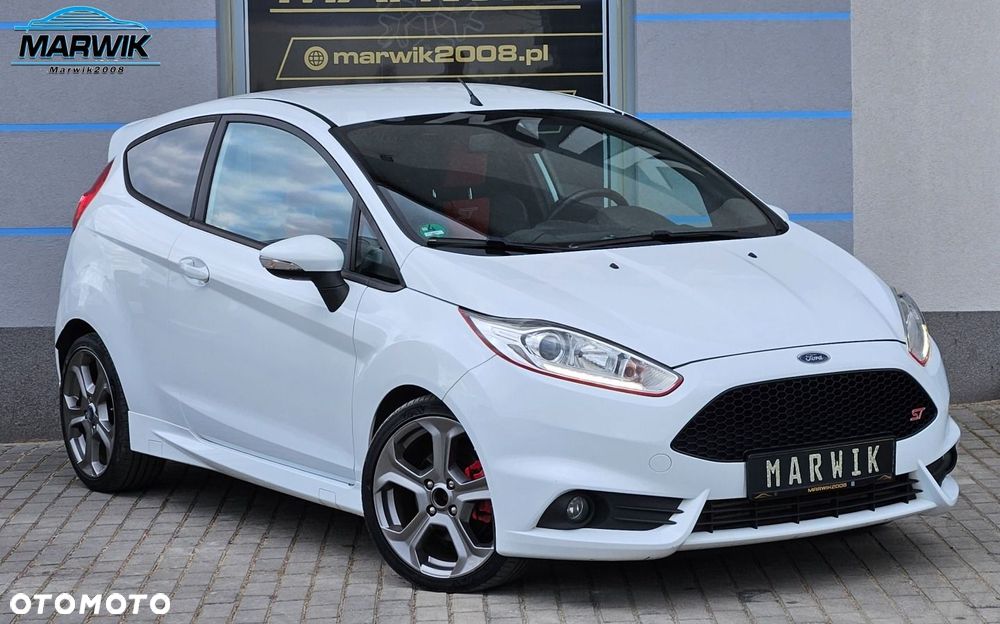 Ford Fiesta - 32