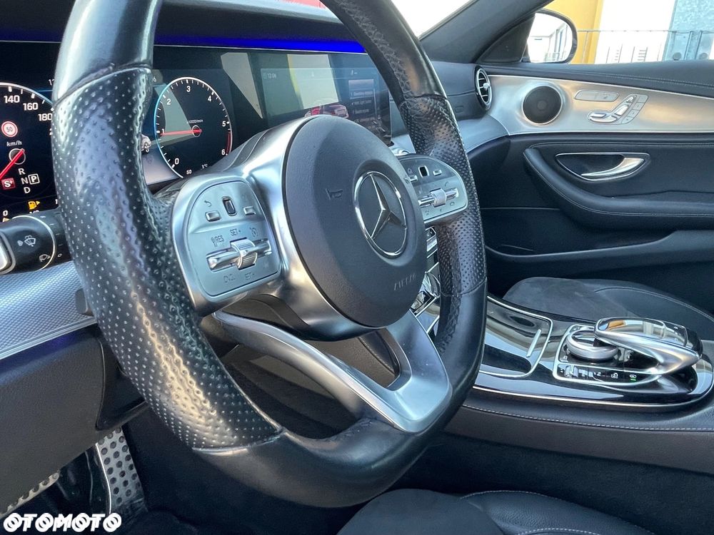 Mercedes-Benz Klasa E 220 d 9G-TRONIC AMG Line - 26