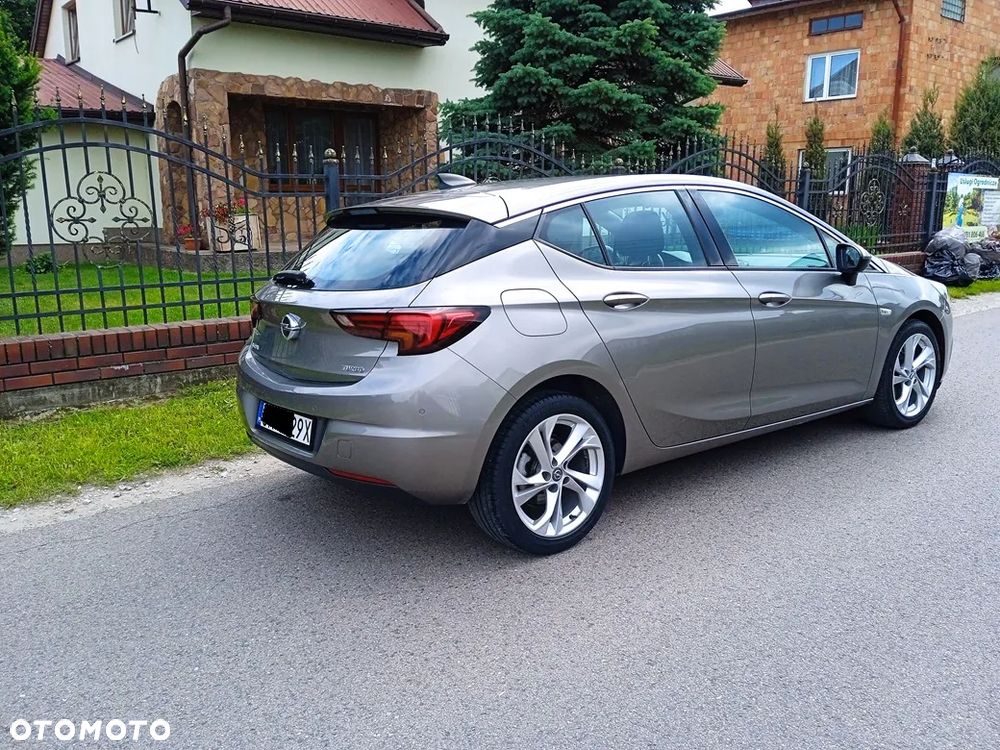 Opel Astra 1.4 T Dynamic - 33