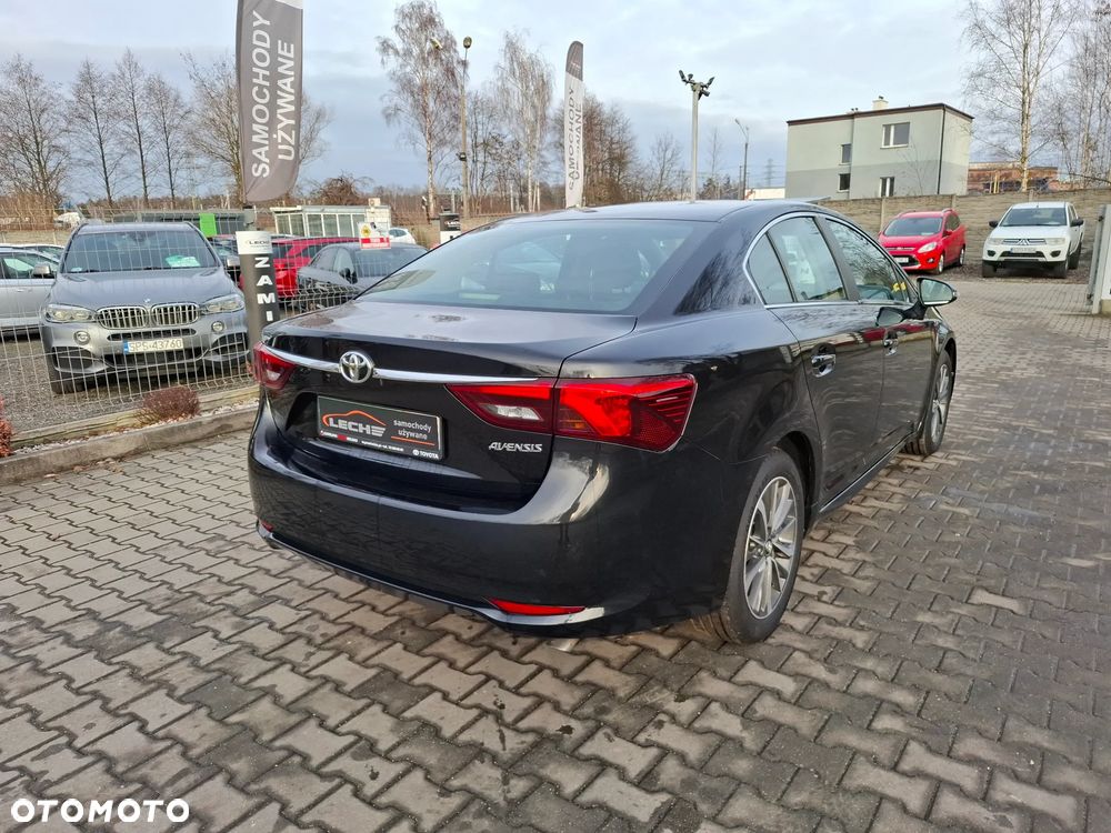 Toyota Avensis - 27