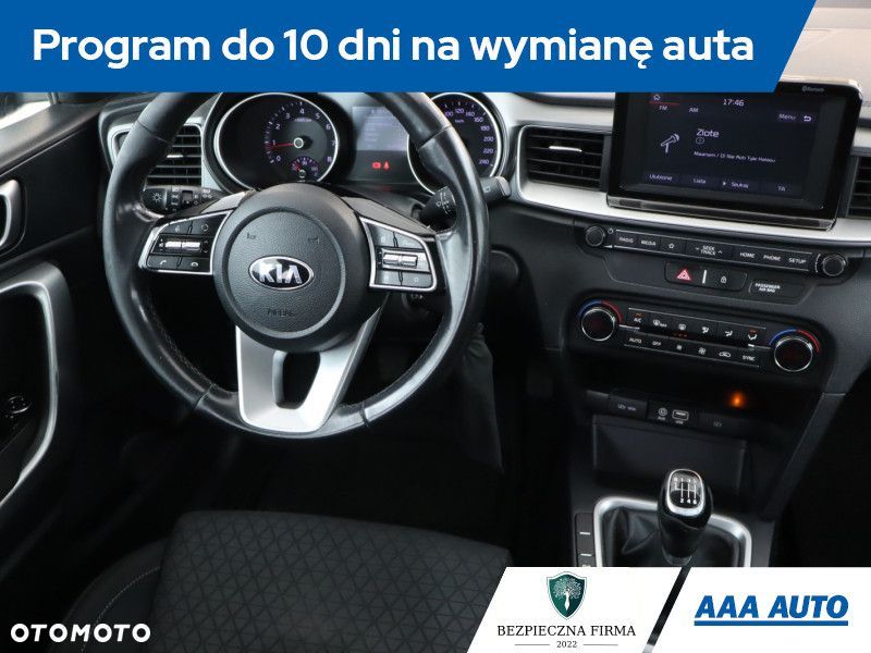 Kia Ceed - 9