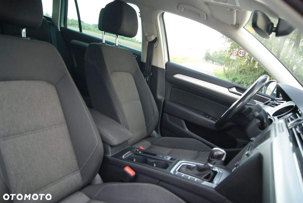 Volkswagen Passat 2.0 TDI SCR DSG Highline - 21