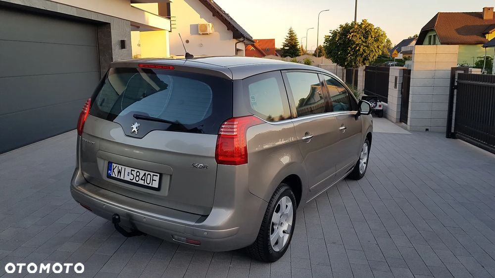 Peugeot 5008 HDI 115 Allure - 4