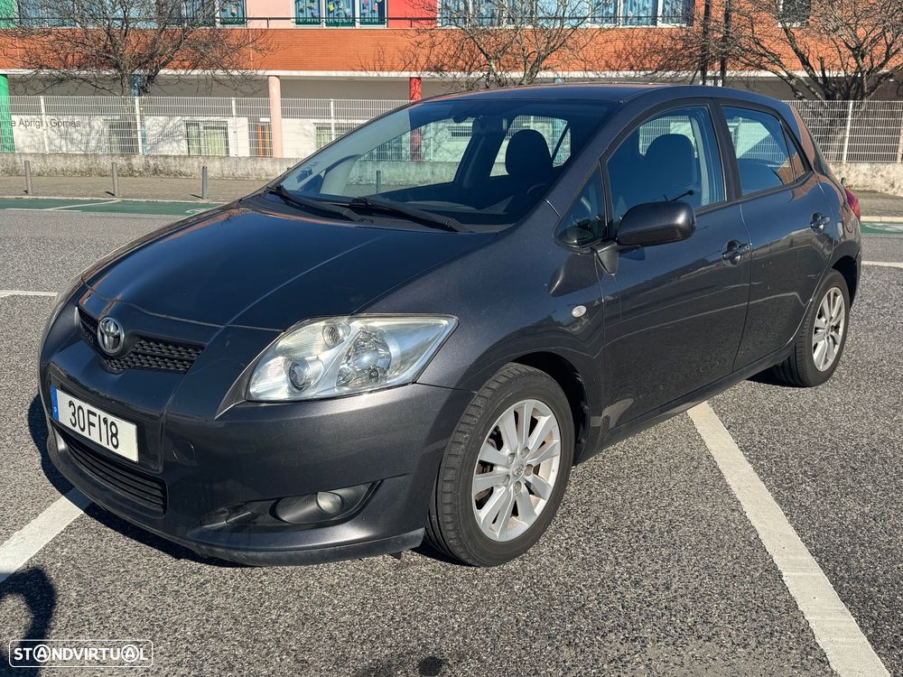 Toyota Auris 1.4 D-4D AC - 1