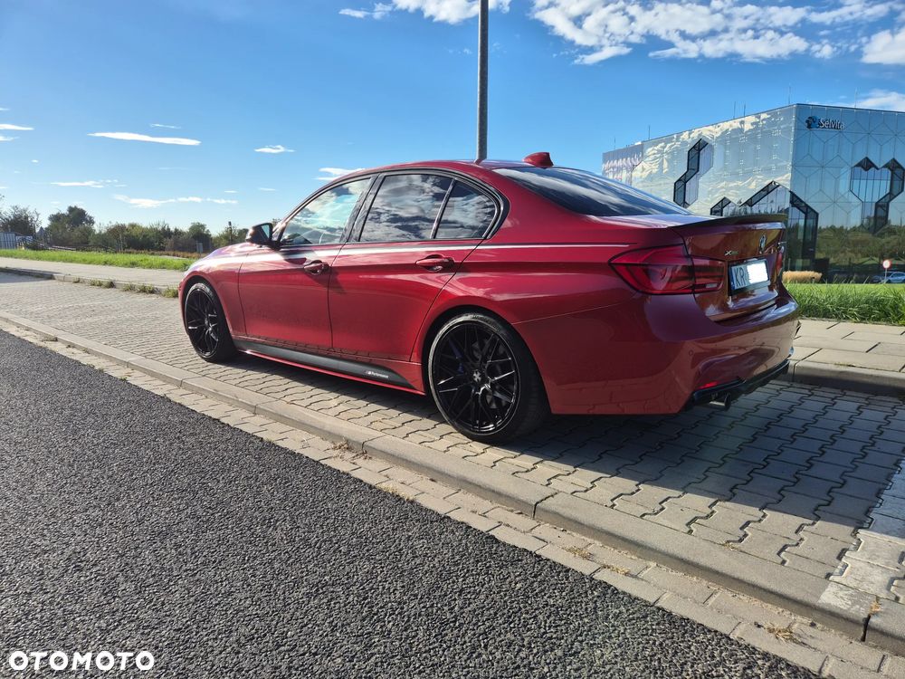BMW Seria 3 340i xDrive M Sport - 11