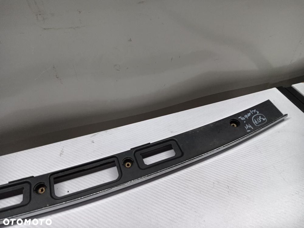 LISTWA KLAPY TYŁ TYLNA SKODA SUPERB III KOMBI 3V9827487 - 3