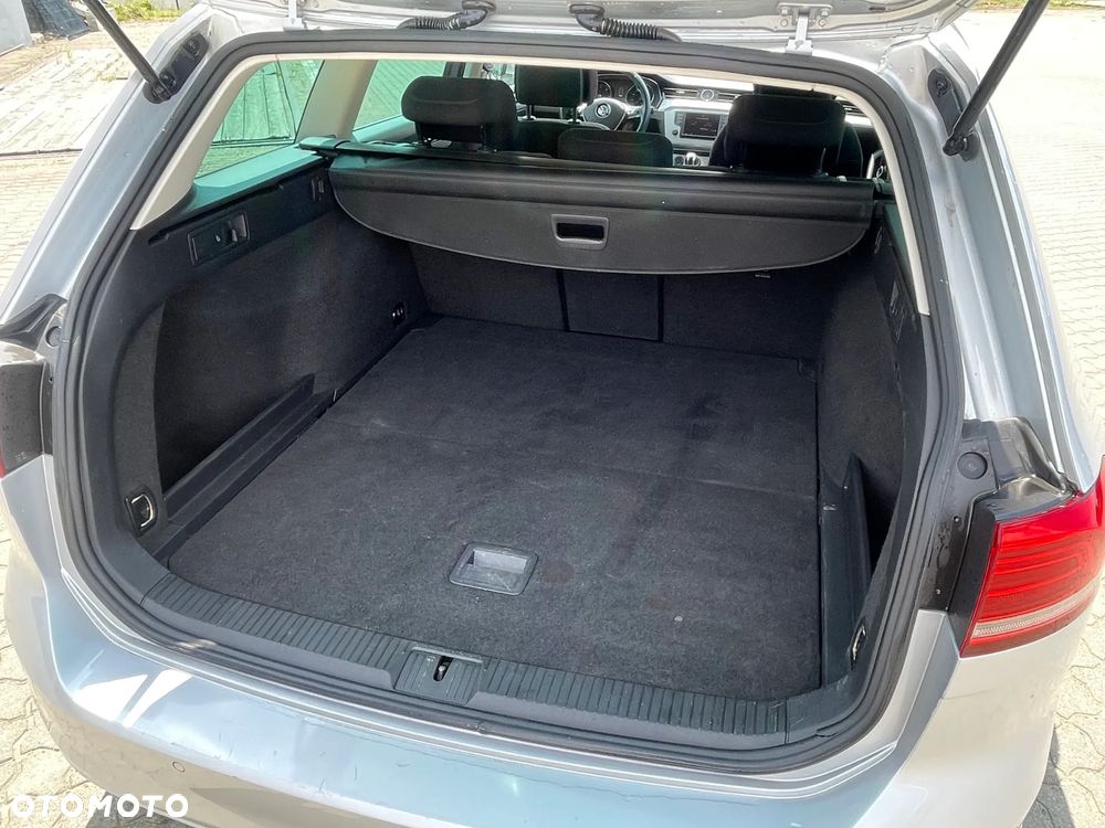 Volkswagen Passat Variant 2.0 TDI DSG (BlueMotion Technology) Trendline - 18