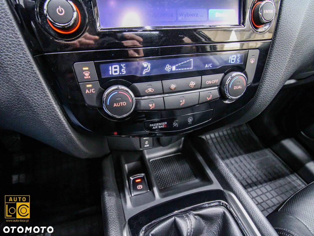 Nissan X-Trail 1.6 DIG-T Tekna 2WD - 24