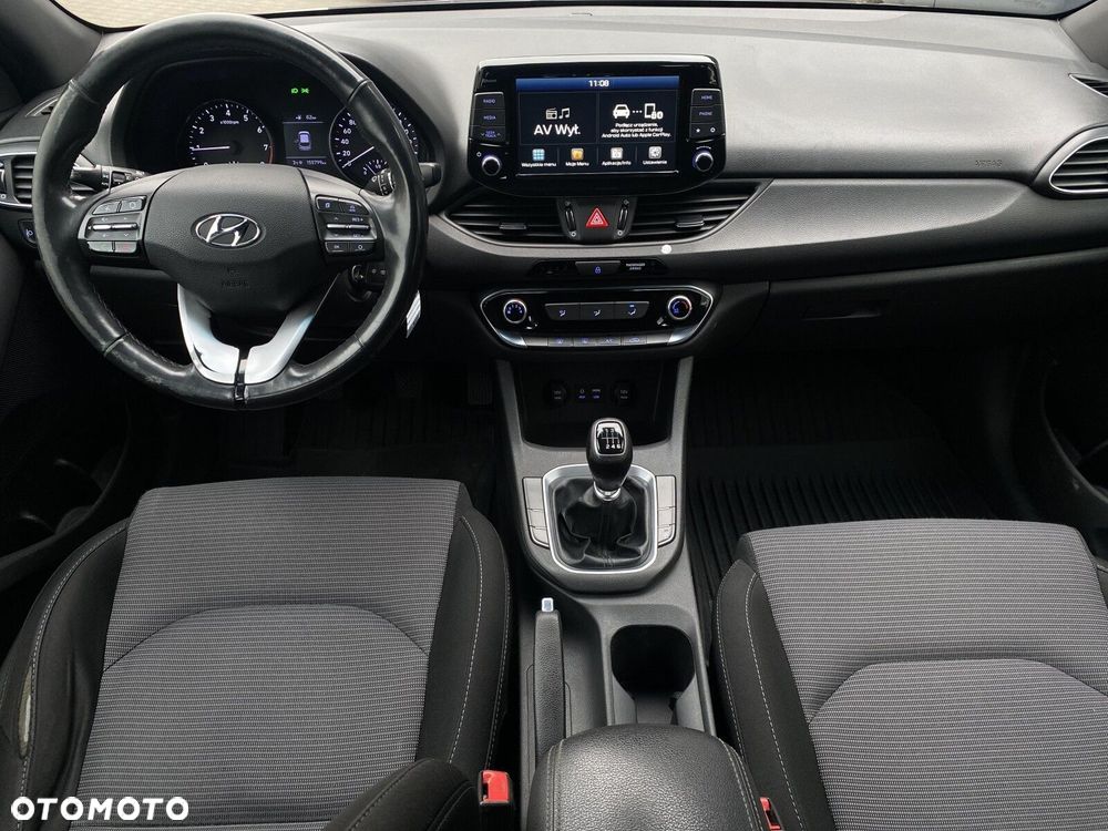 Hyundai i30 1.4 Classic + - 9